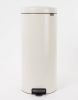 Brabantia Newicon Pedaalemmer 30 Liter Met Kunststof Binnenemmer Soft Beige online kopen